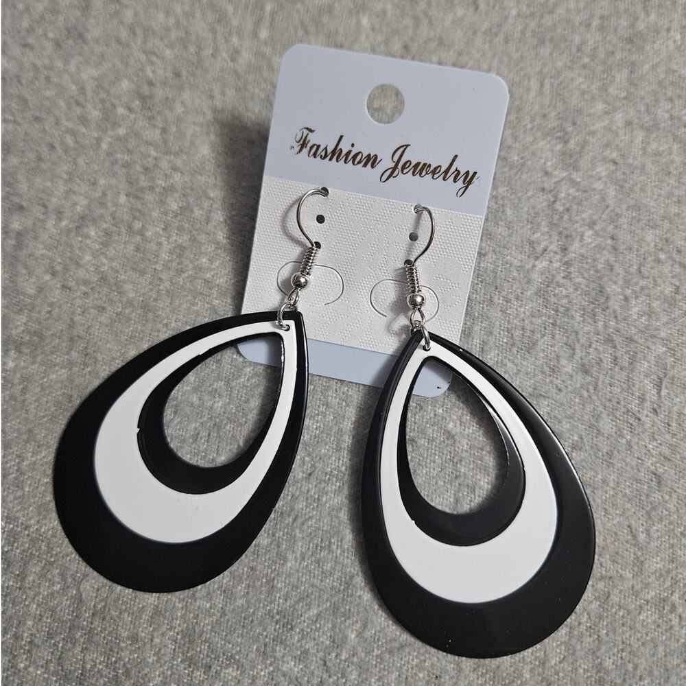 Fashion Jewelry Monochromatic Black & White Open Teardrop Dangle Earrings